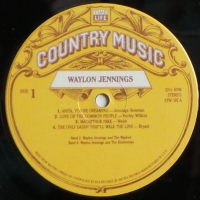 Waylon Jennings - Country Music               (LP)